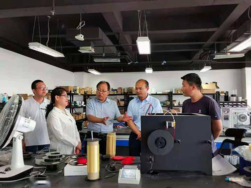 渭南市科技局深入3D打印科技企業(yè)孵化器，精準指導高新技術(shù)企業(yè)申報